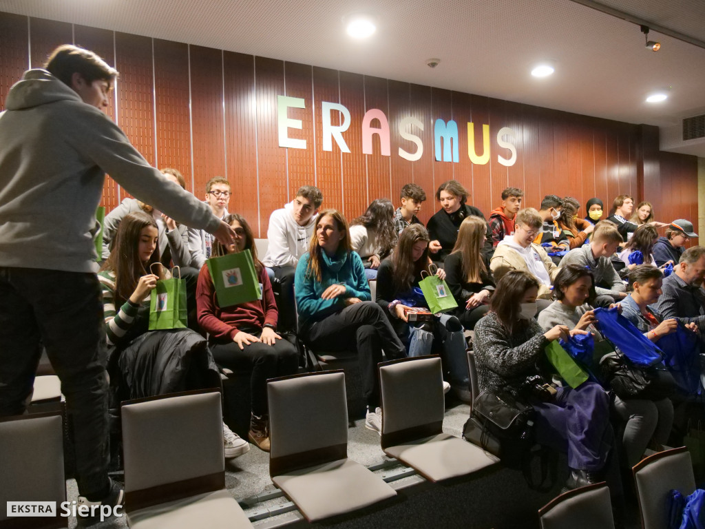 Leonium i Erasmus+