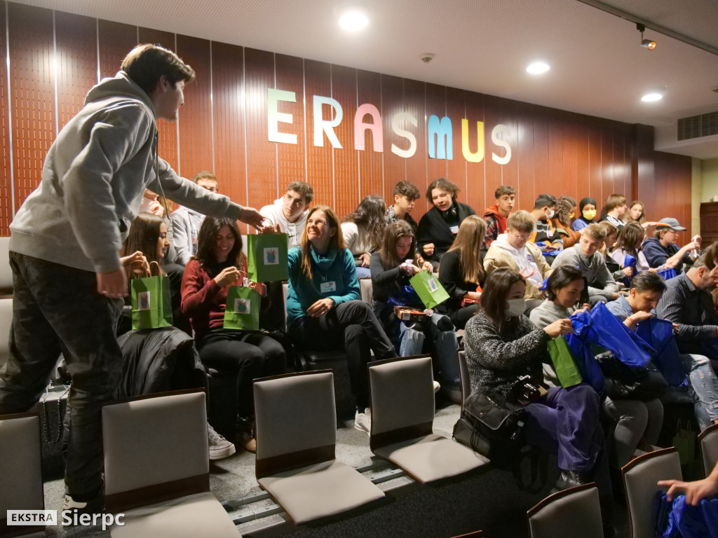 Leonium i Erasmus+