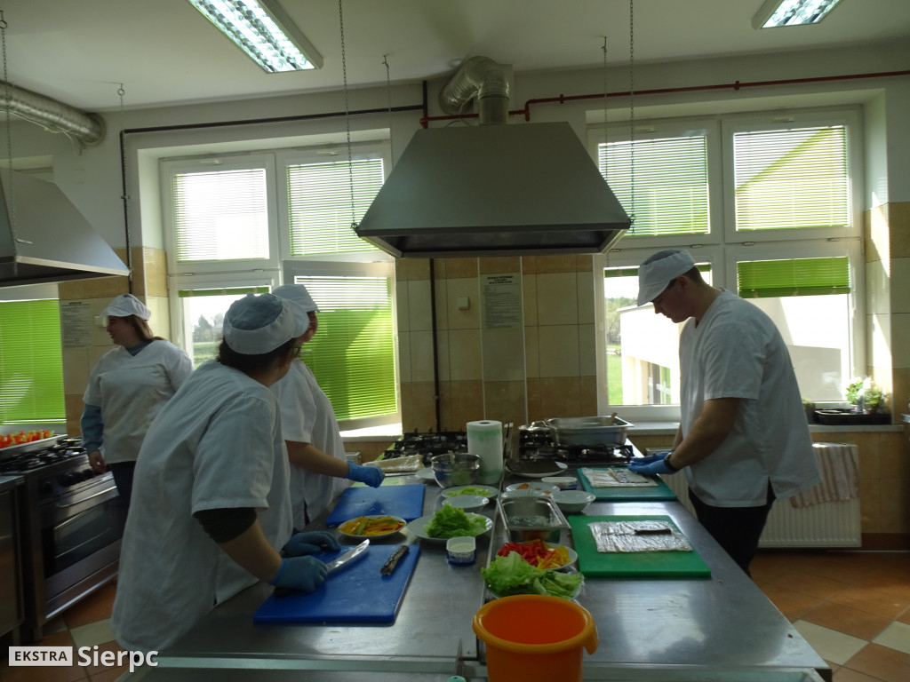 Tydzień otwarty ZSCKR w Studzieńcu