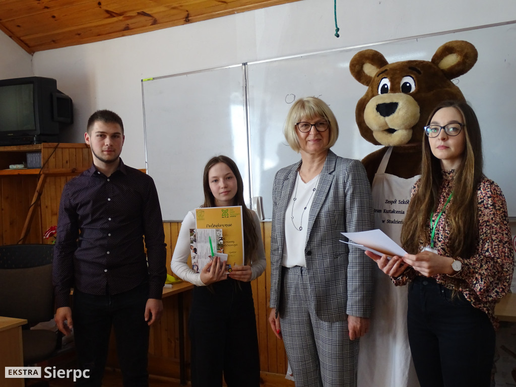 Tydzień otwarty ZSCKR w Studzieńcu