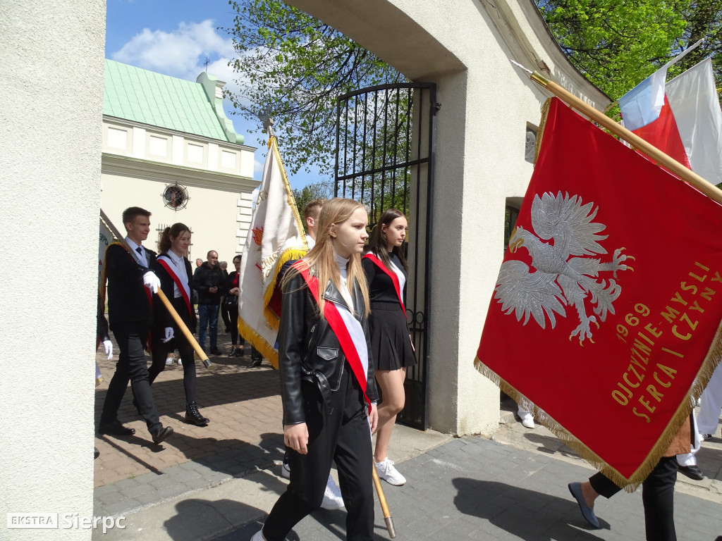Korowód ulicami miasta