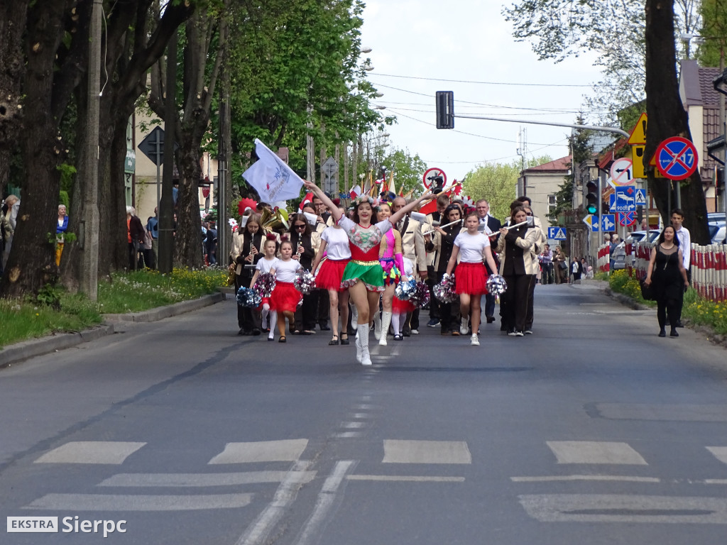 Korowód ulicami miasta