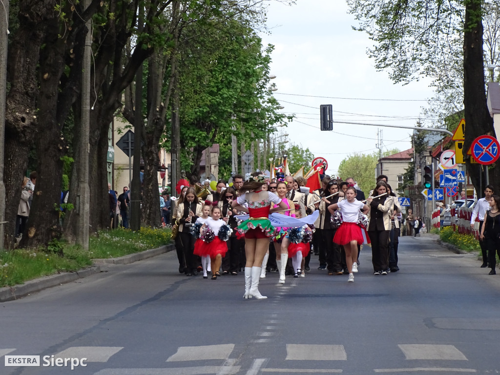 Korowód ulicami miasta