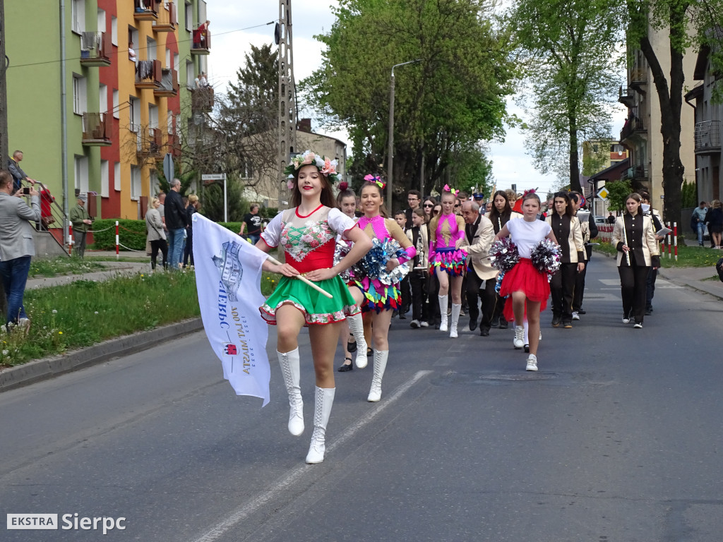 Korowód ulicami miasta