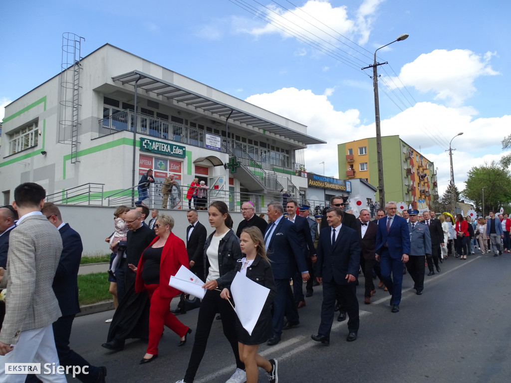 Korowód ulicami miasta