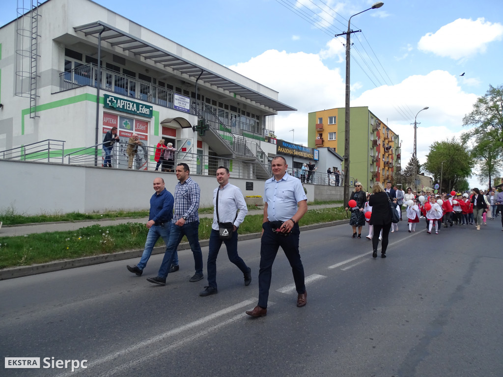 Korowód ulicami miasta