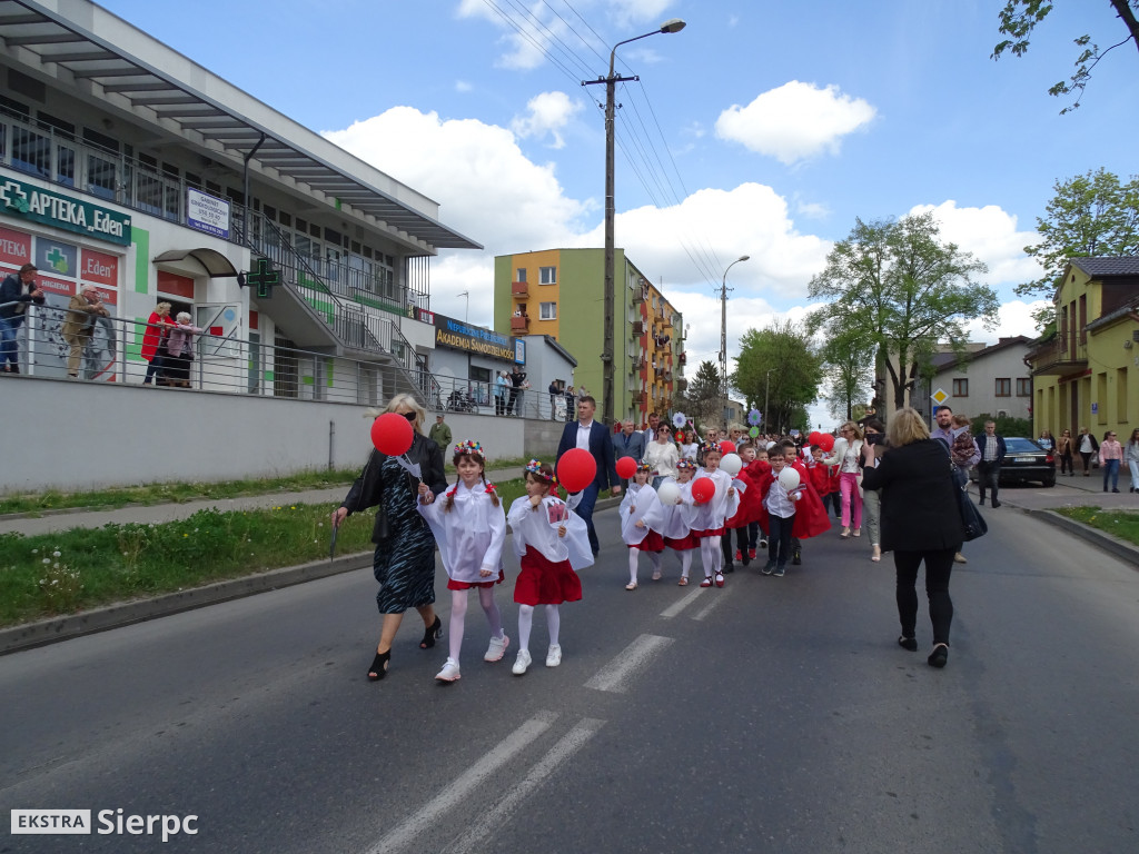 Korowód ulicami miasta