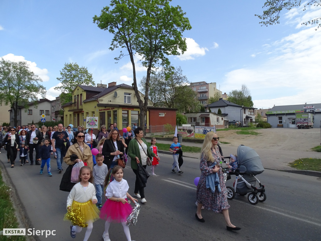 Korowód ulicami miasta