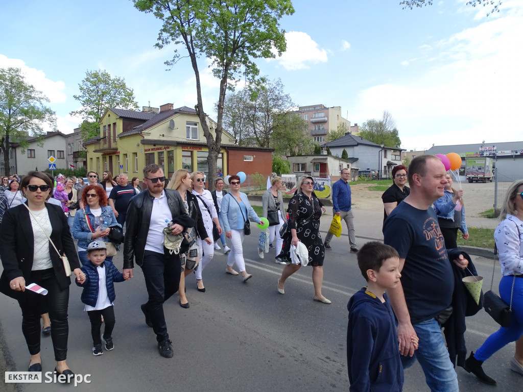 Korowód ulicami miasta