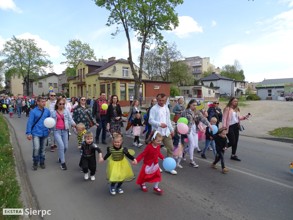 Korowód ulicami miasta