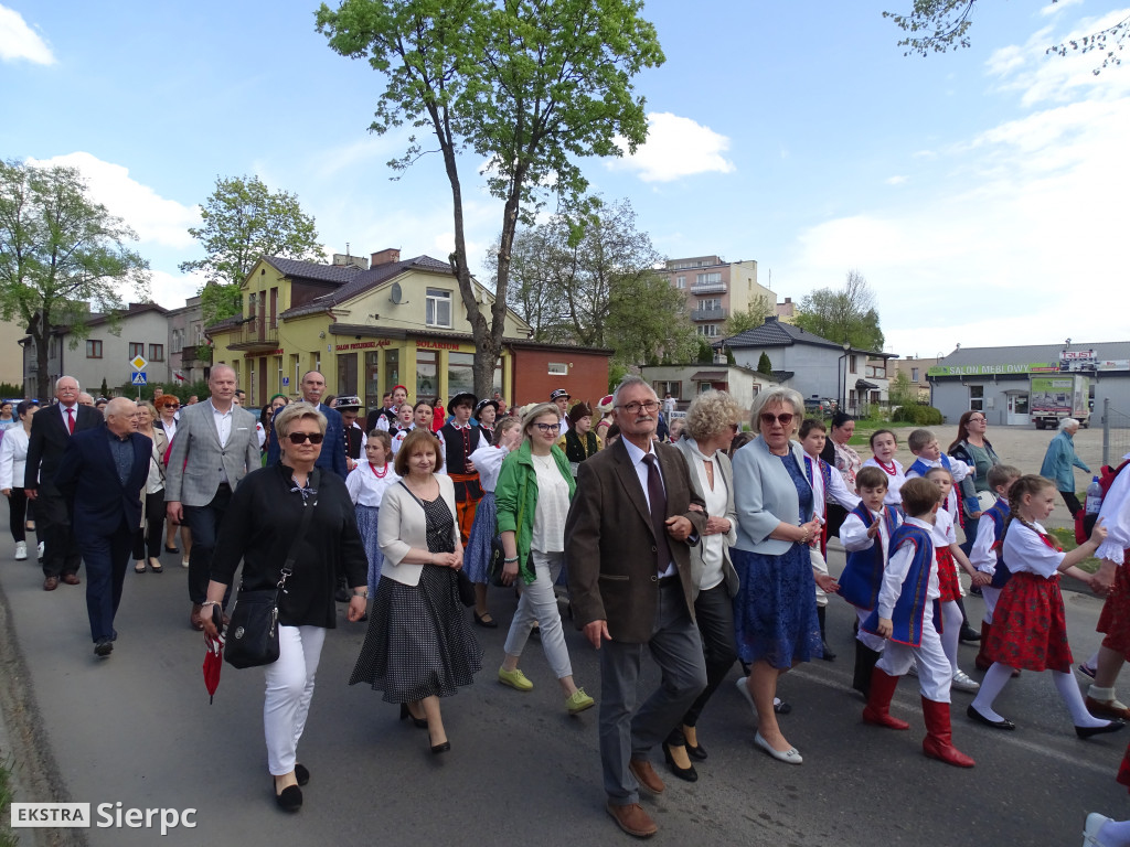 Korowód ulicami miasta