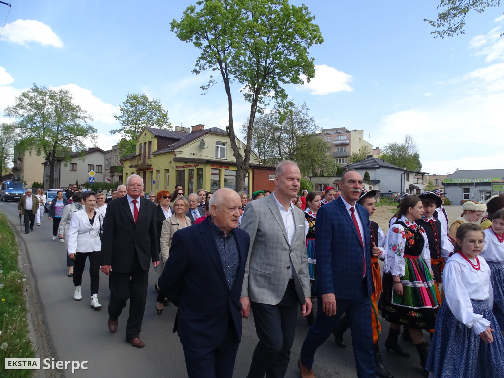 Korowód ulicami miasta