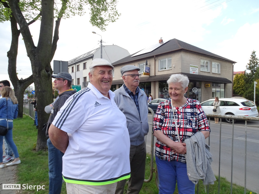 Korowód ulicami miasta