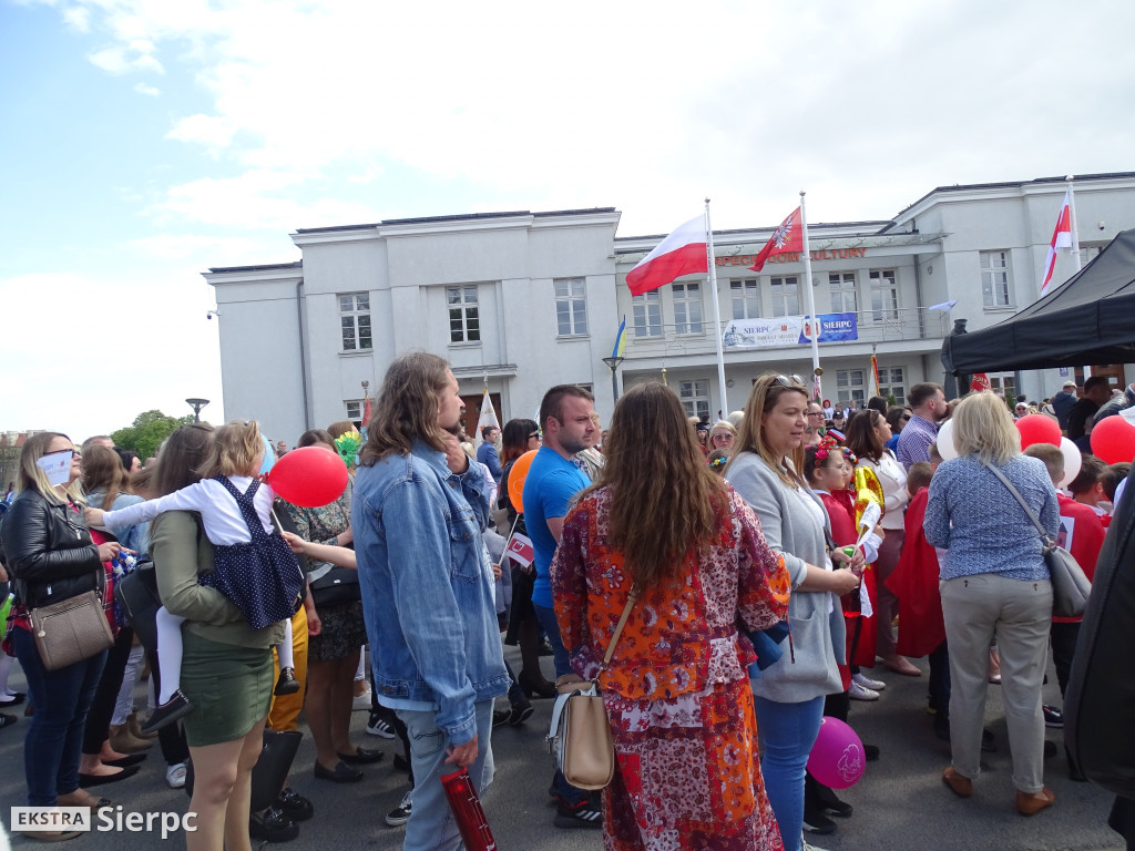 Korowód ulicami miasta
