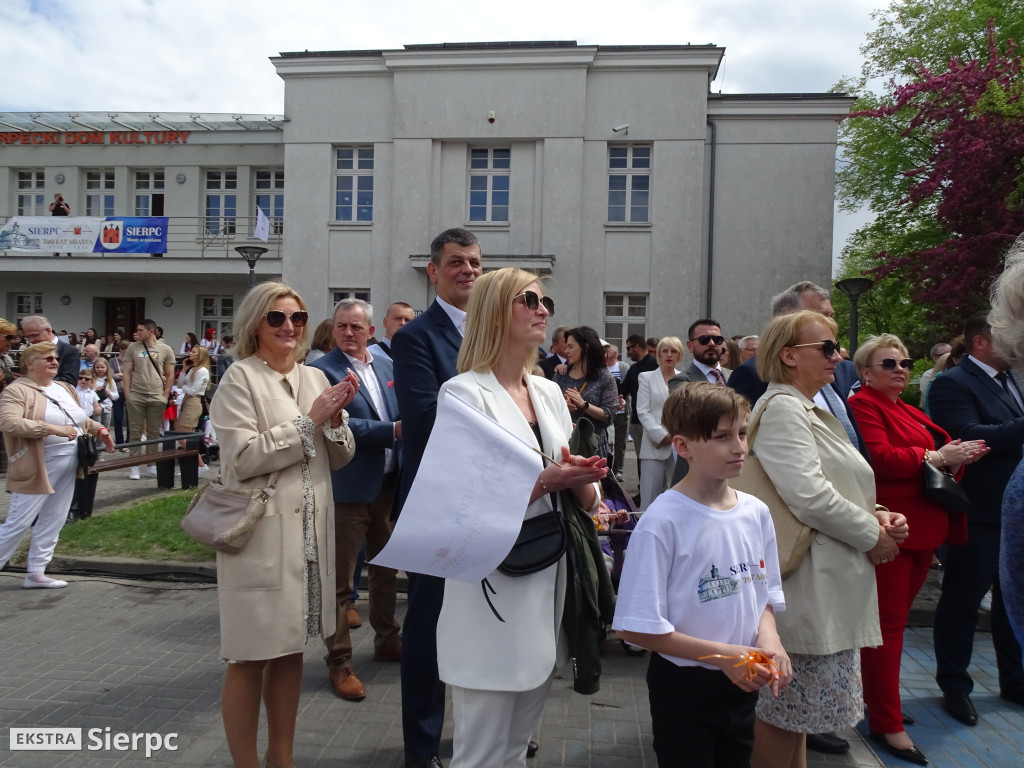 Korowód ulicami miasta