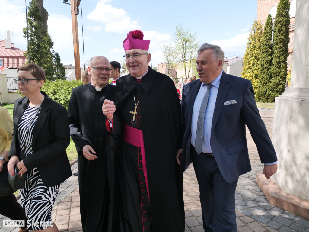 Korowód ulicami miasta