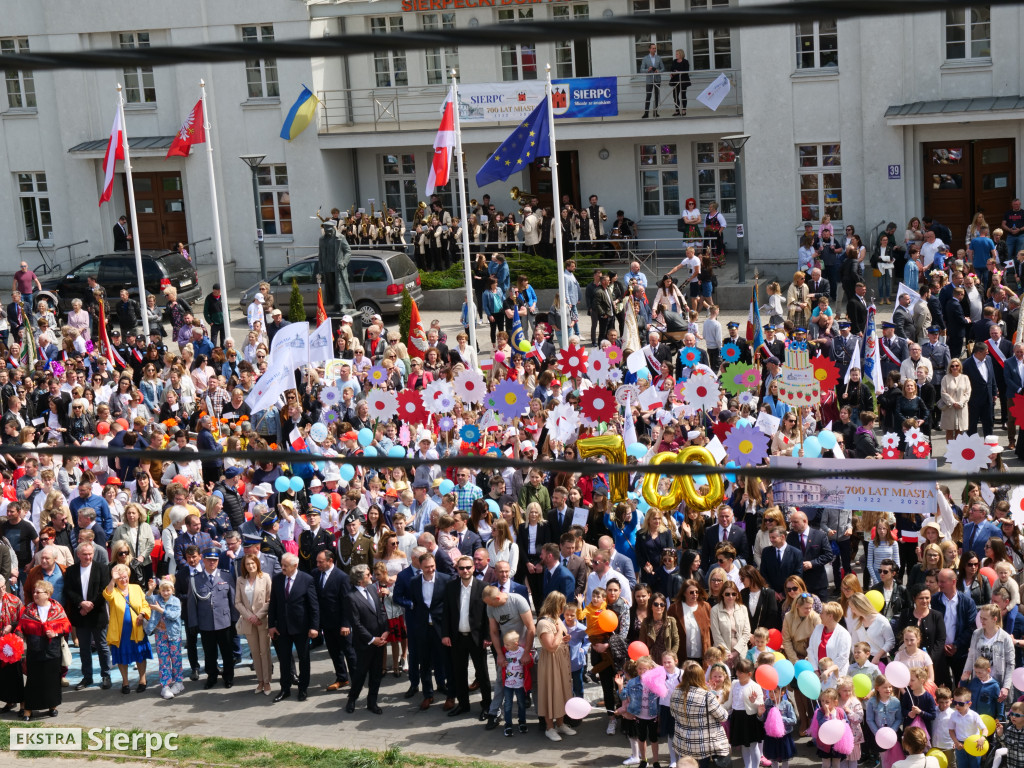 Korowód ulicami miasta