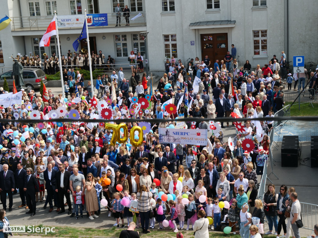 Korowód ulicami miasta