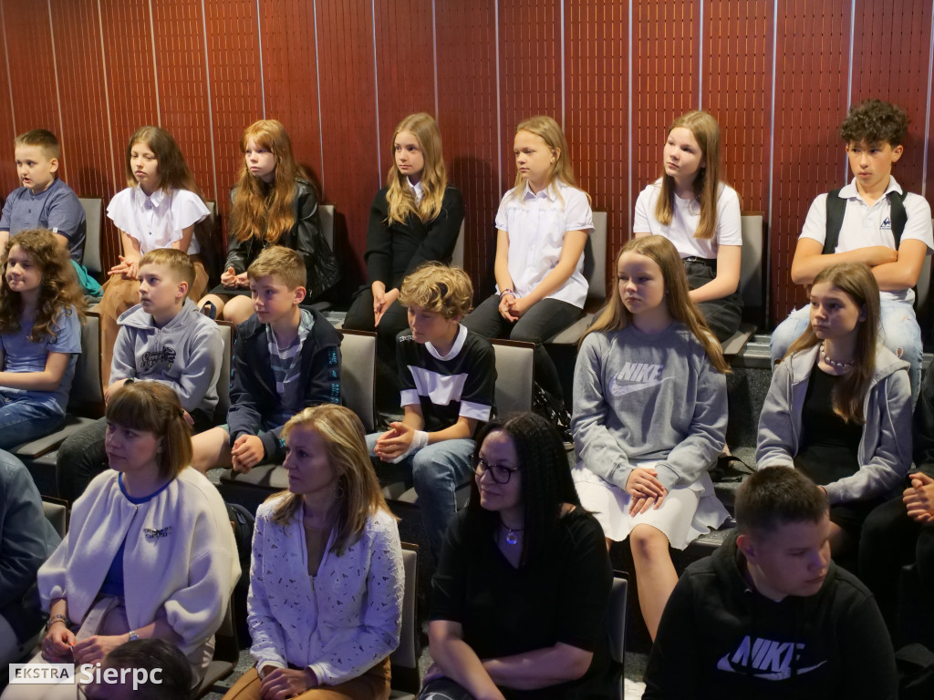Turniej ,,100 pytań do...''