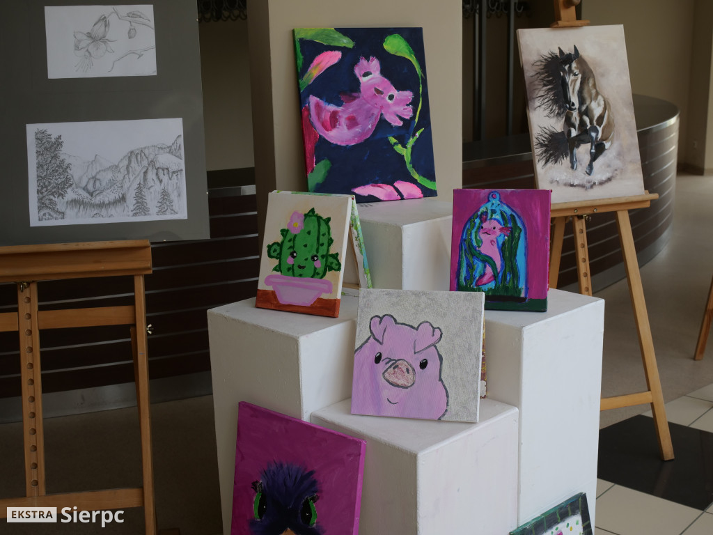 Wystawa grup plastycznych i ceramicznych w CKISz