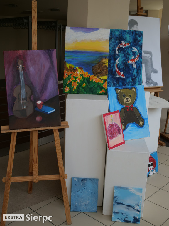 Wystawa grup plastycznych i ceramicznych w CKISz