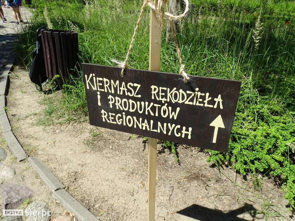 Miodobranie w skansenie