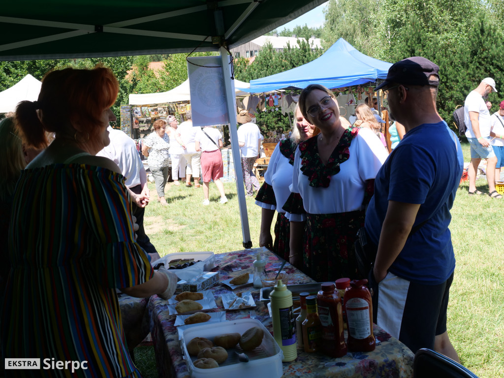 Miodobranie w skansenie