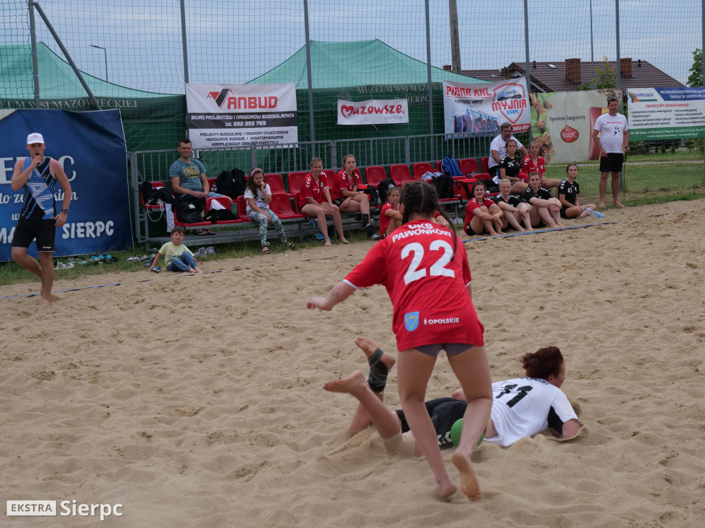 Turniej piłki ręcznej plażowej