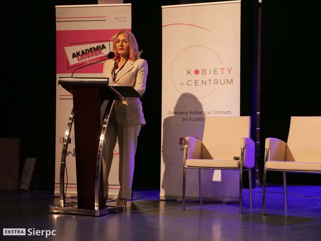 Regionalna Akademia Liderek Kobiet w Centrum