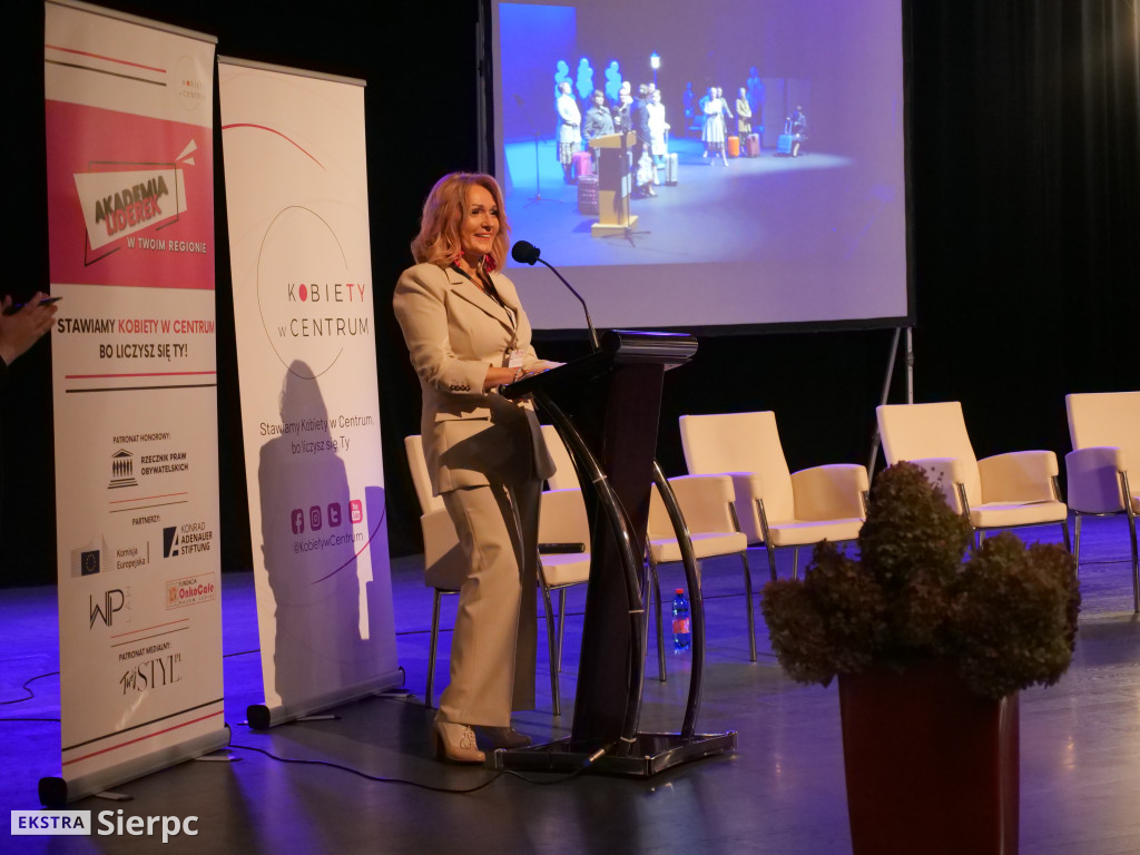 Regionalna Akademia Liderek Kobiet w Centrum
