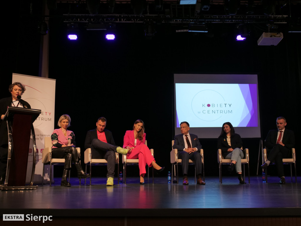 Regionalna Akademia Liderek Kobiet w Centrum