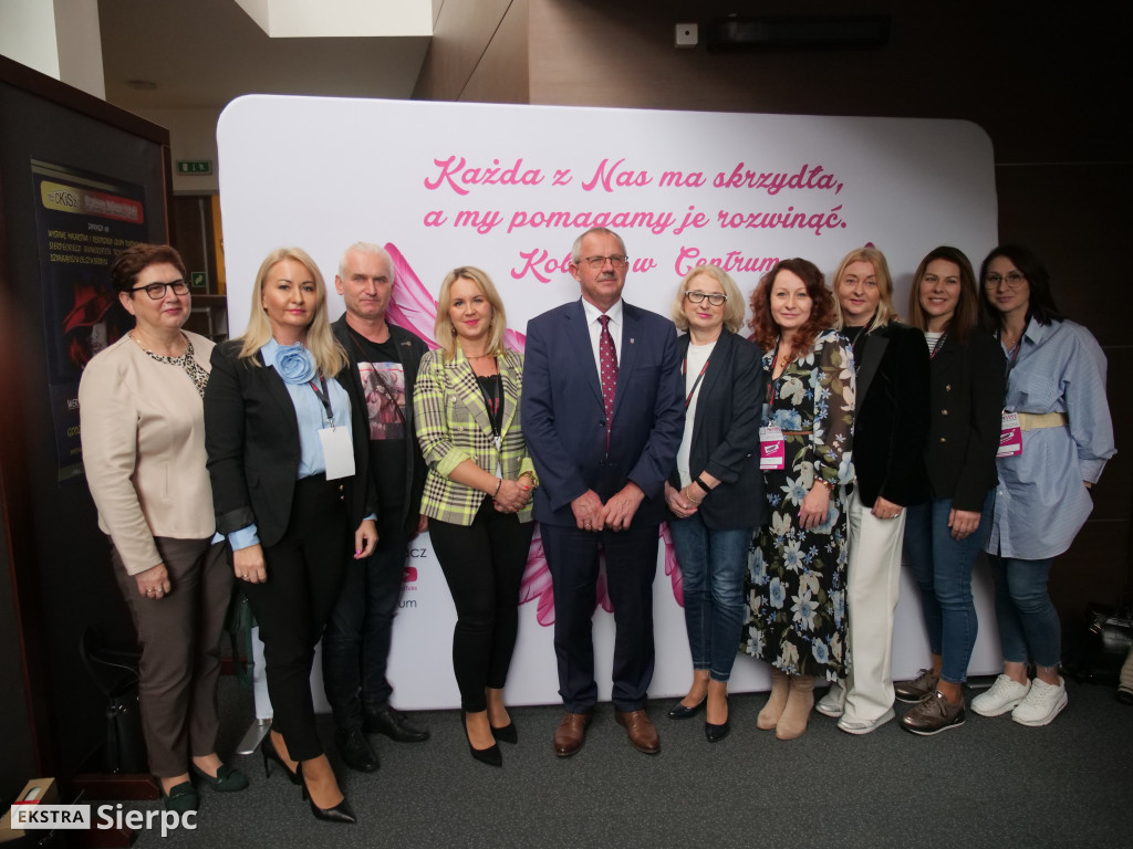 Regionalna Akademia Liderek Kobiet w Centrum
