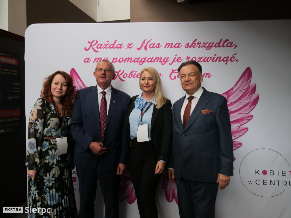 Regionalna Akademia Liderek Kobiet w Centrum