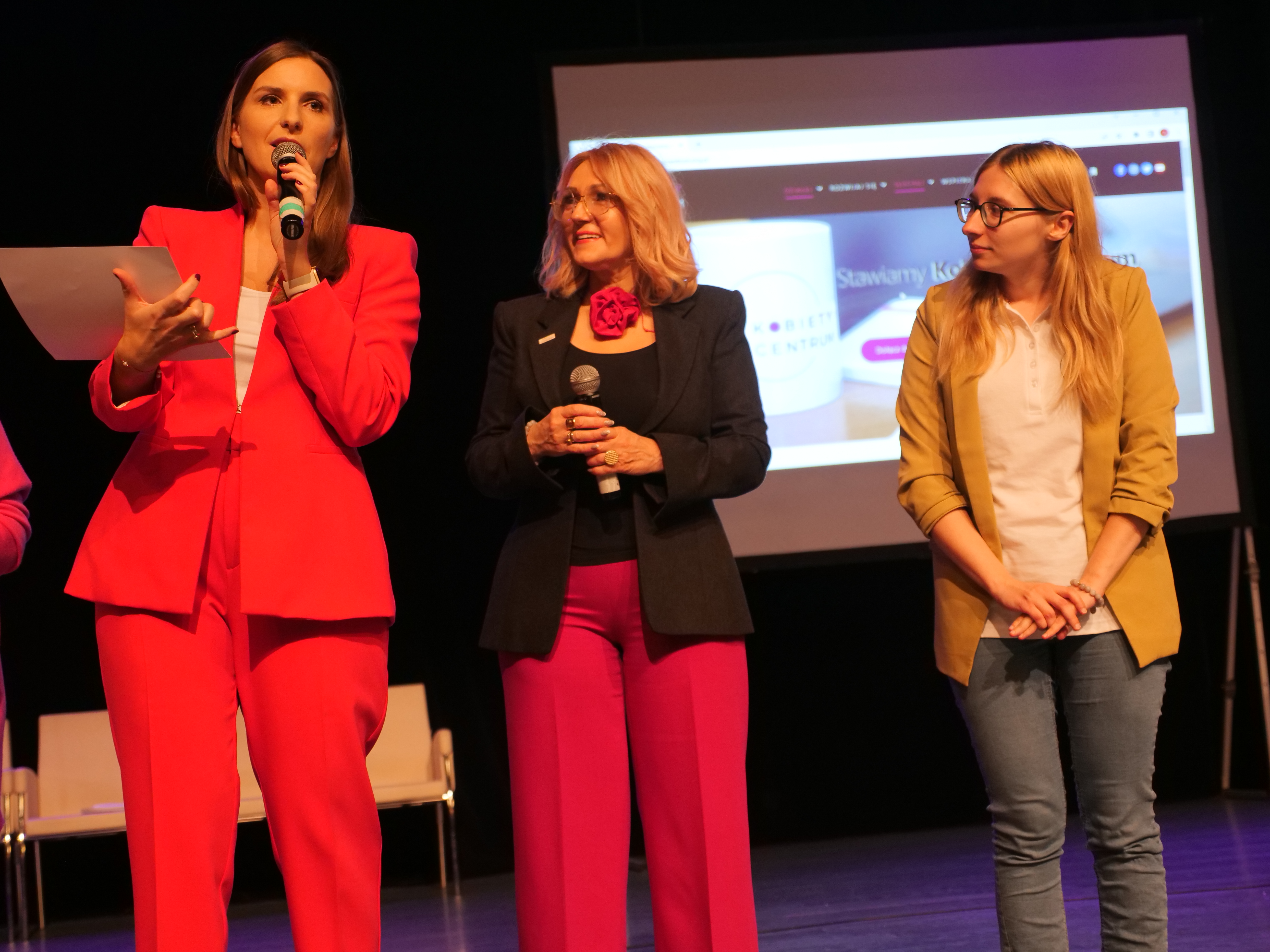 Regionalna Akademia Liderek Kobiet w Centrum