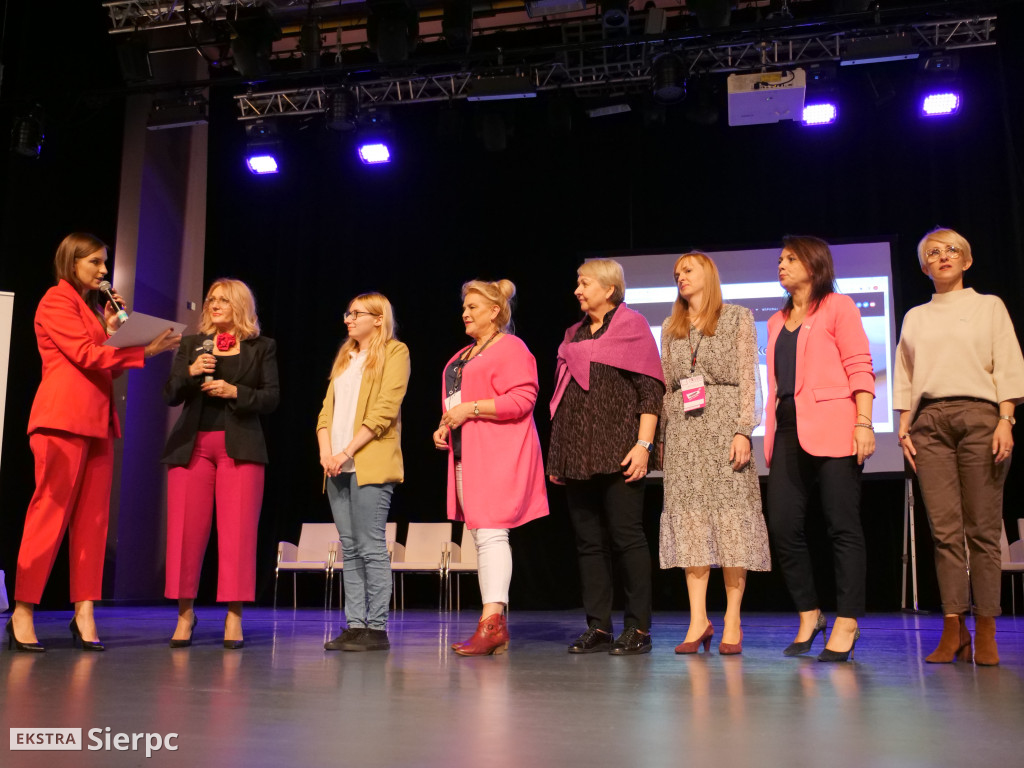 Regionalna Akademia Liderek Kobiet w Centrum