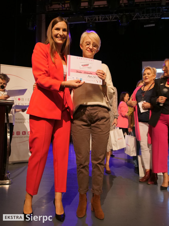 Regionalna Akademia Liderek Kobiet w Centrum