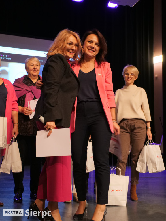 Regionalna Akademia Liderek Kobiet w Centrum