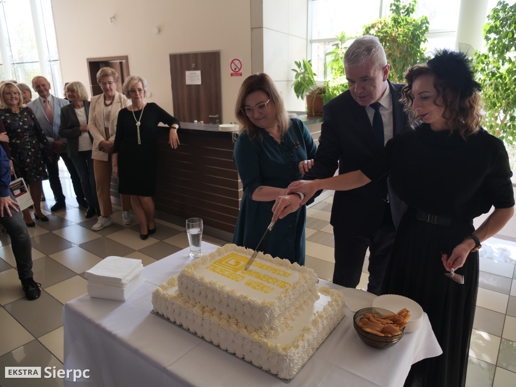 XV lat Sierpeckiego Uniwersytetu Trzeciego Wieku