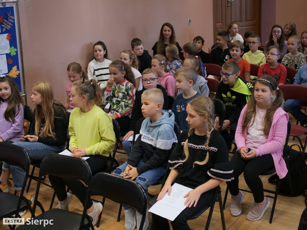 Spotkanie z poetą w Dwójce