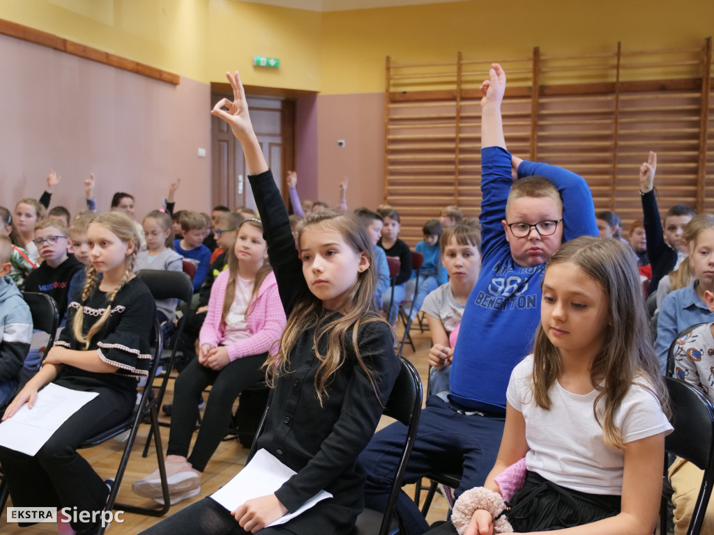 Spotkanie z poetą w Dwójce