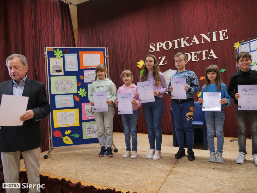 Spotkanie z poetą w Dwójce