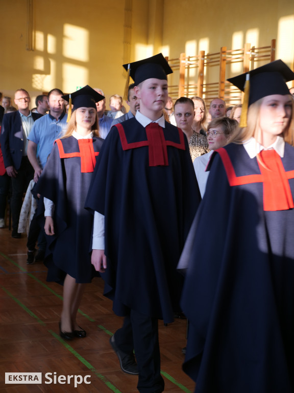 Ślubowanie pierwszoklasistów w Trójce