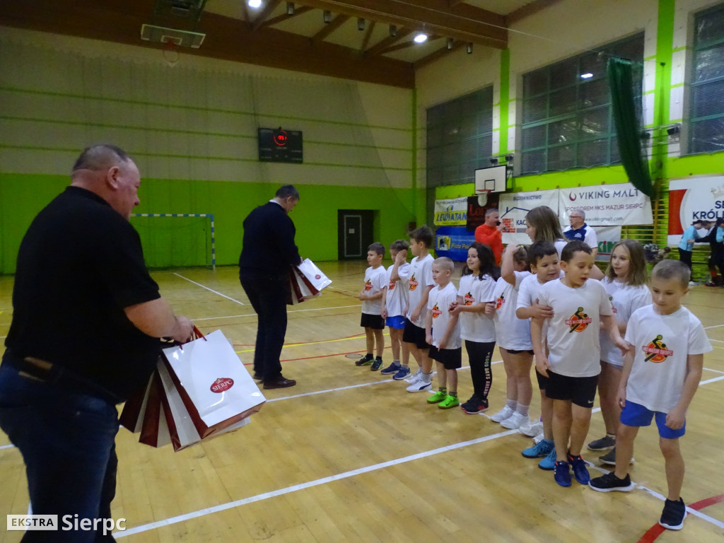 Mazur Sierpc — Trójka Ostrołęka