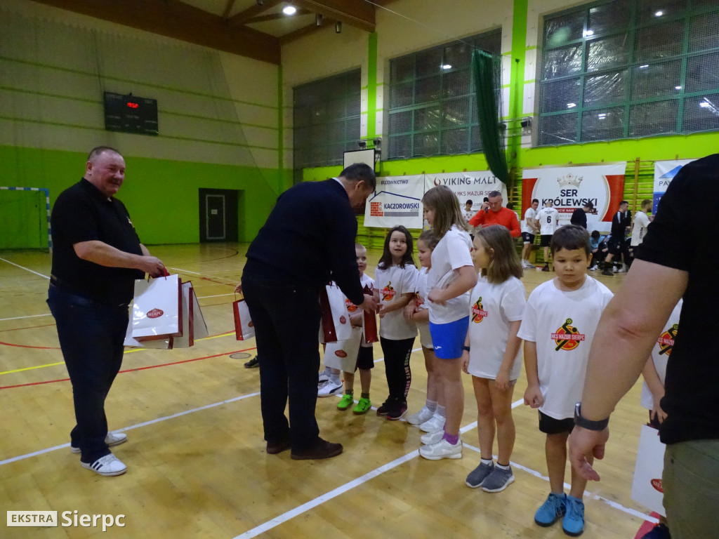 Mazur Sierpc — Trójka Ostrołęka