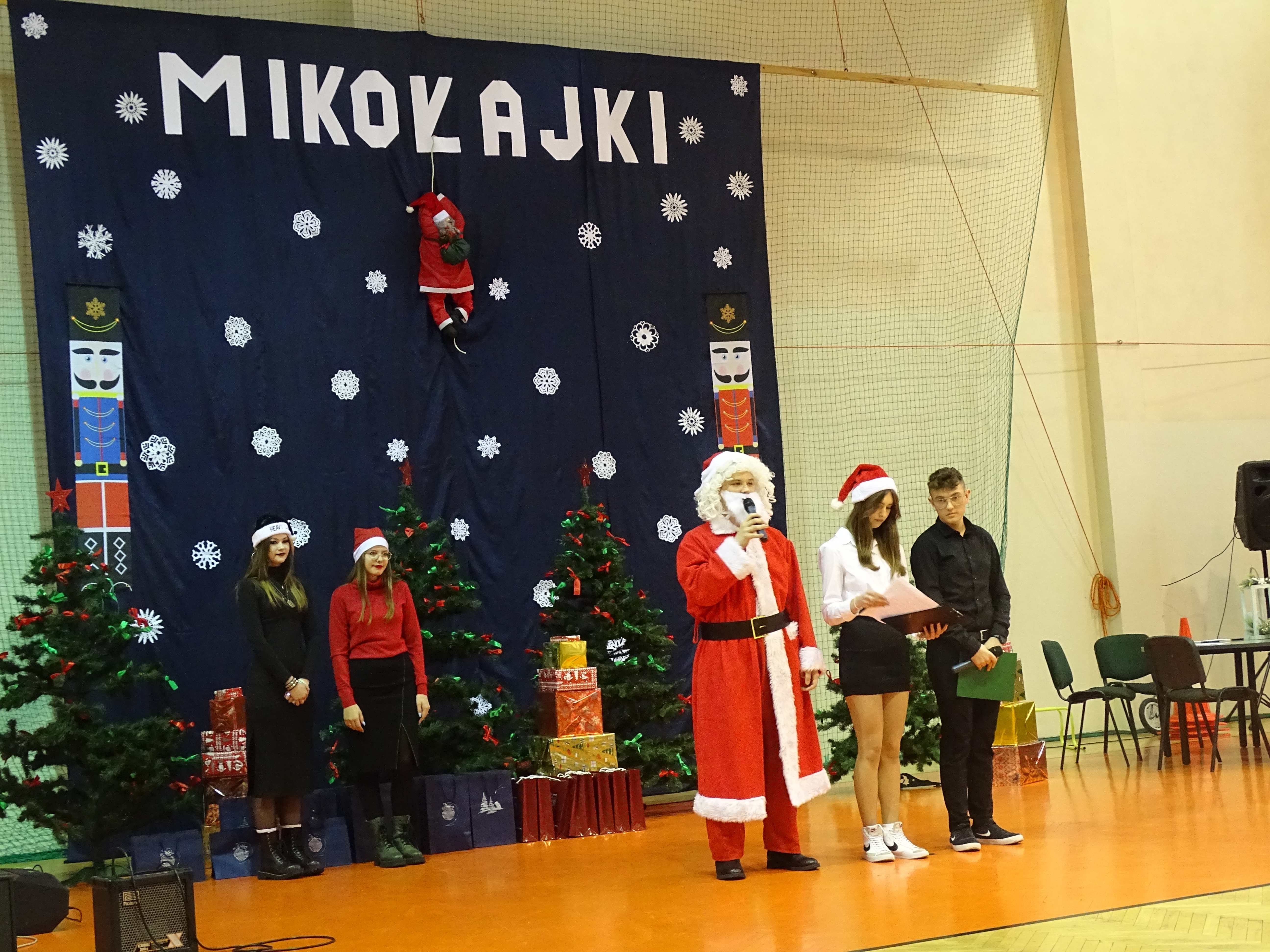 Międzynarodowe mikołajki w LO