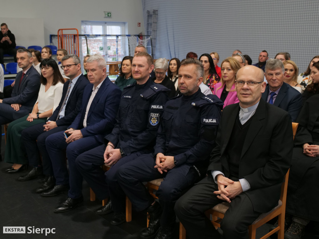Promocja i ślubowanie klas policyjnych