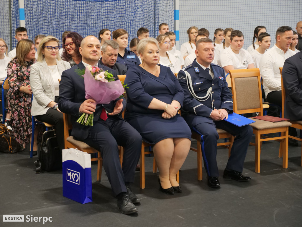 Promocja i ślubowanie klas policyjnych