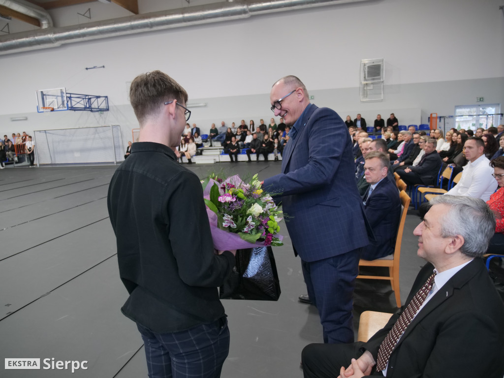 Promocja i ślubowanie klas policyjnych