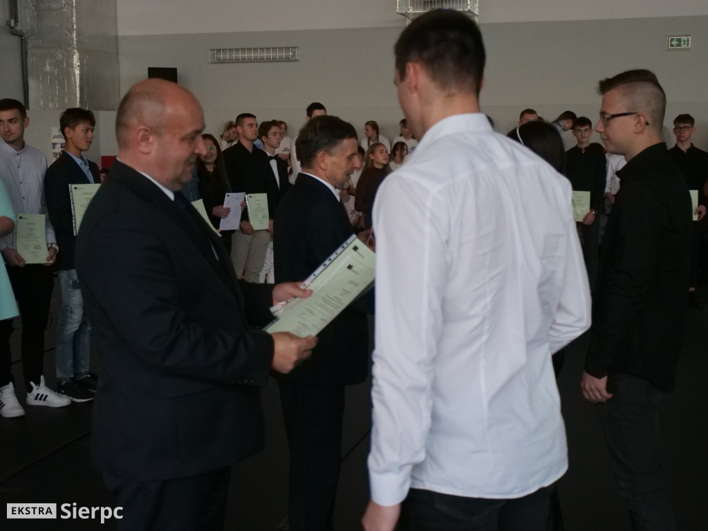 Promocja i ślubowanie klas policyjnych
