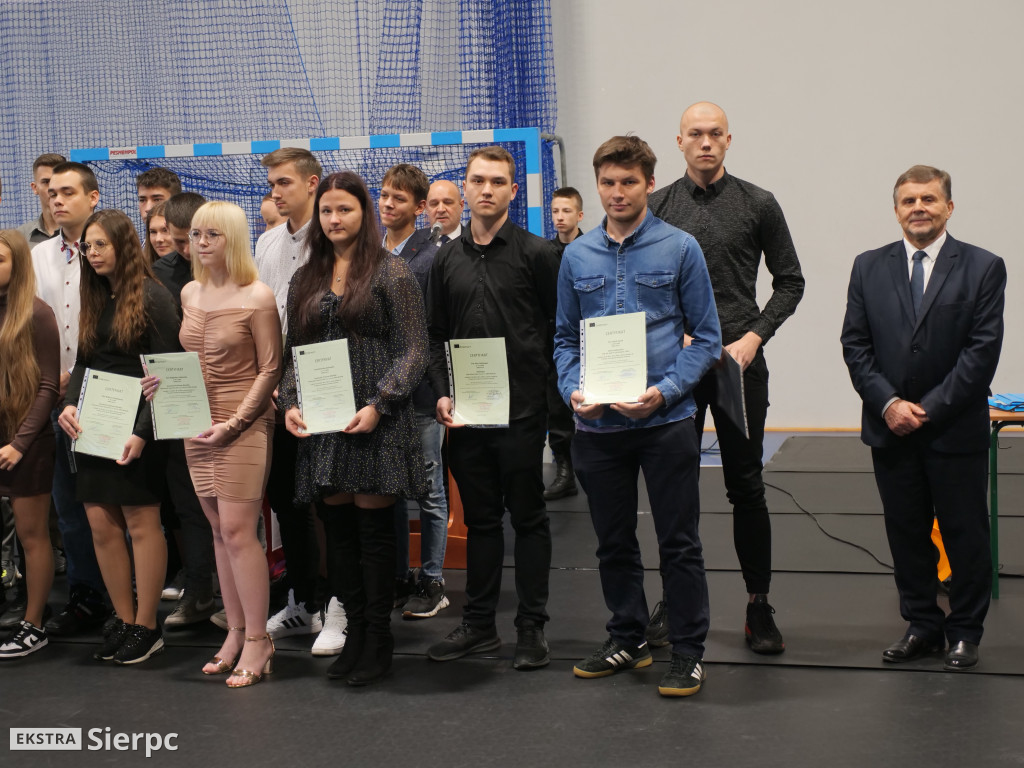 Promocja i ślubowanie klas policyjnych